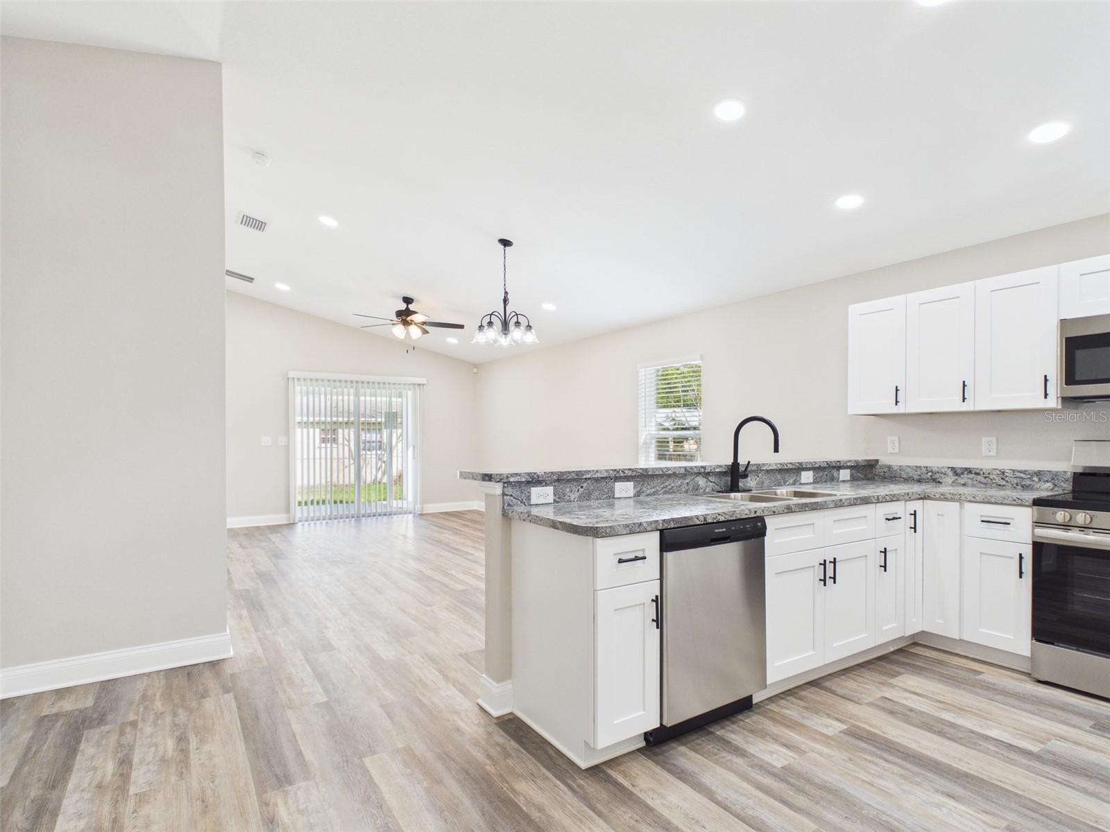 Image 5 of 31 For 1347 Providence Road