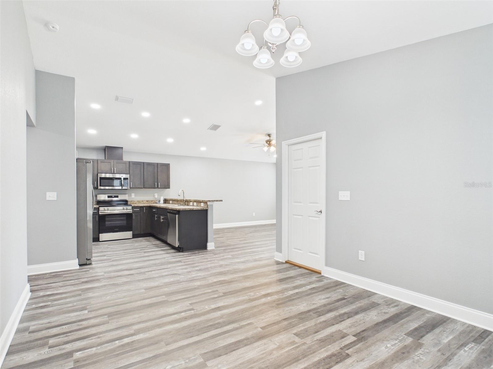 Image 10 of 29 For 1343 Providence Road