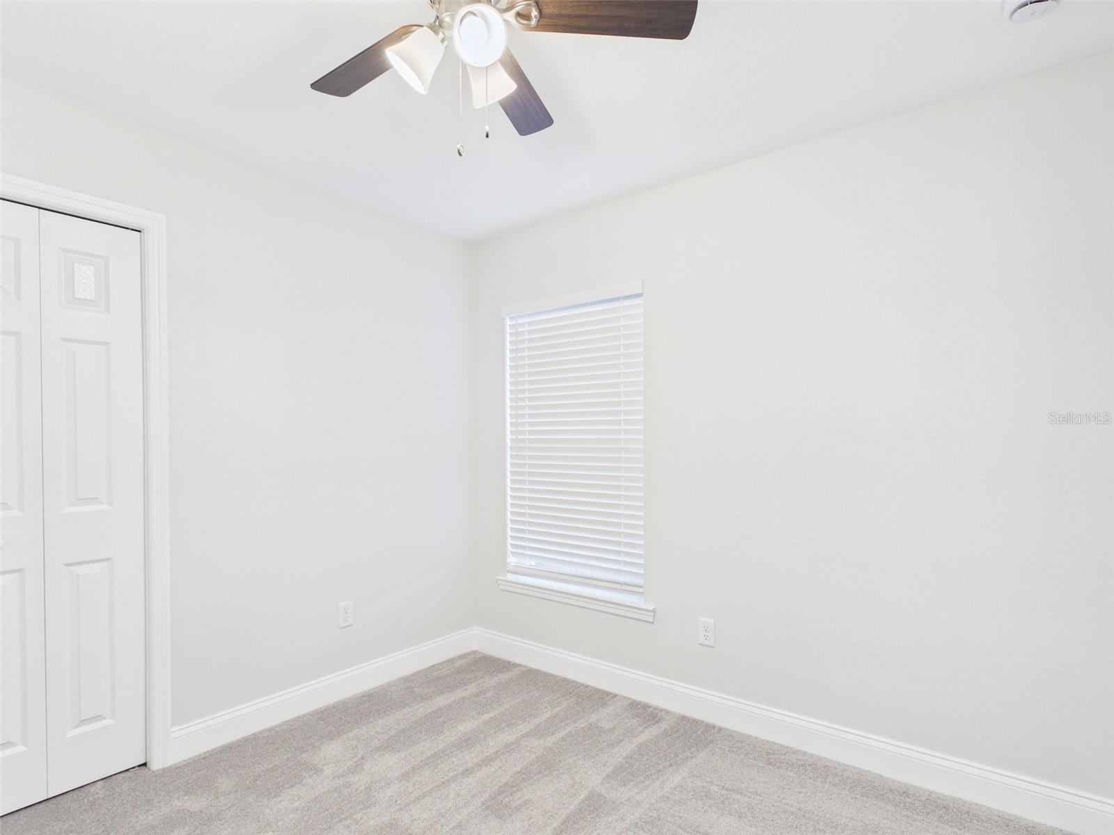 Image 12 of 27 For 837 Lincoln Avenue