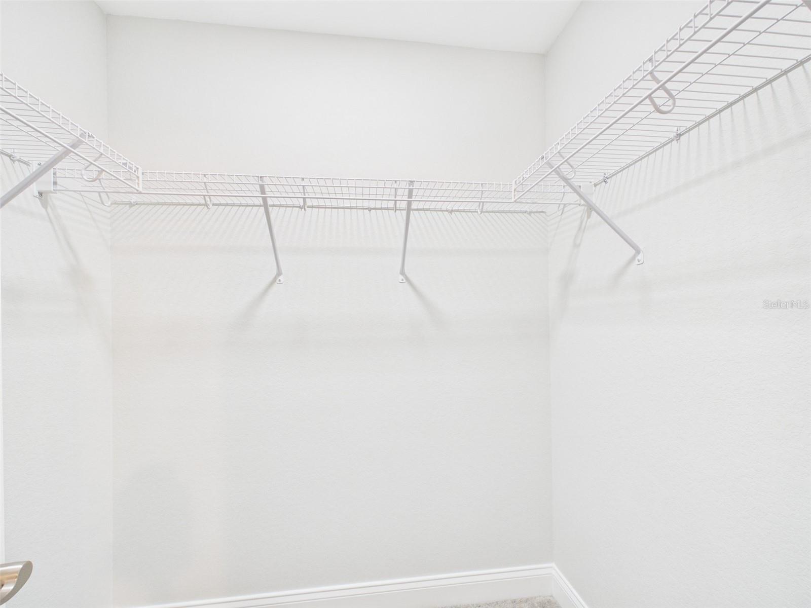 Image 18 of 27 For 837 Lincoln Avenue