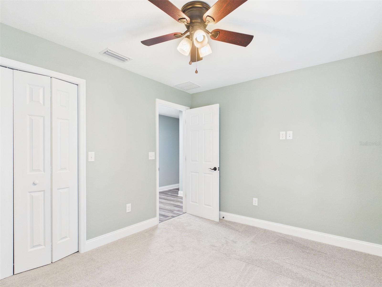 Image 19 of 30 For 723 Adams Street