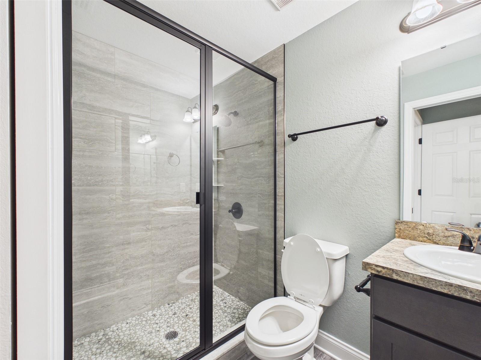 Image 22 of 30 For 723 Adams Street