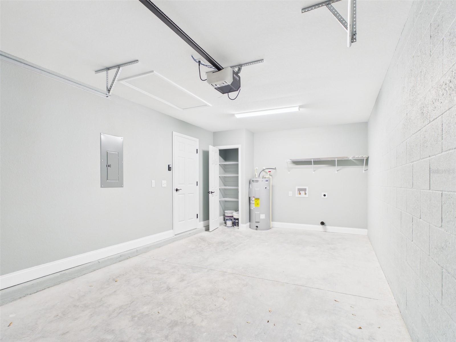 Image 24 of 30 For 723 Adams Street