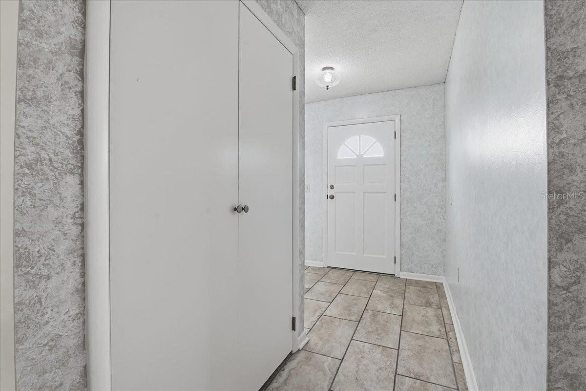 Image 15 of 52 For 425 S Ramona Ave