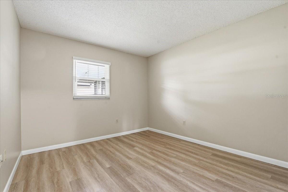 Image 23 of 52 For 425 S Ramona Ave