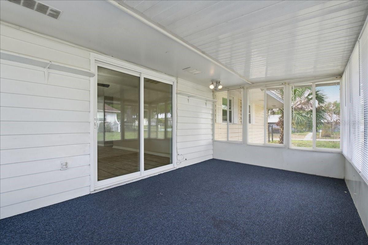 Image 27 of 52 For 425 S Ramona Ave