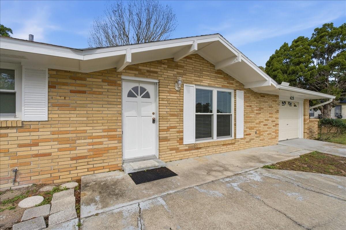 Image 30 of 52 For 425 S Ramona Ave