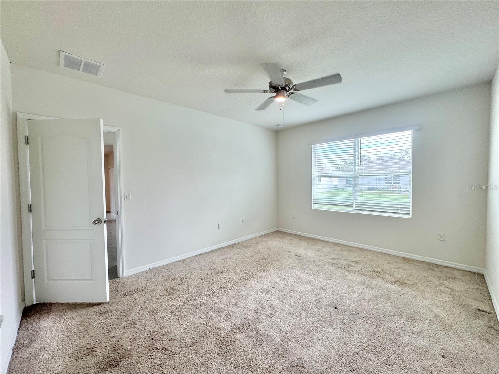 Image 17 of 31 For 632 Autumn Stream Drive