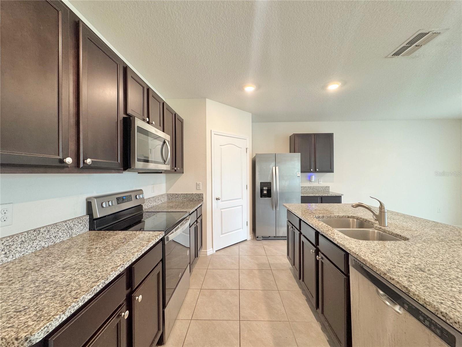 Image 4 of 31 For 632 Autumn Stream Drive