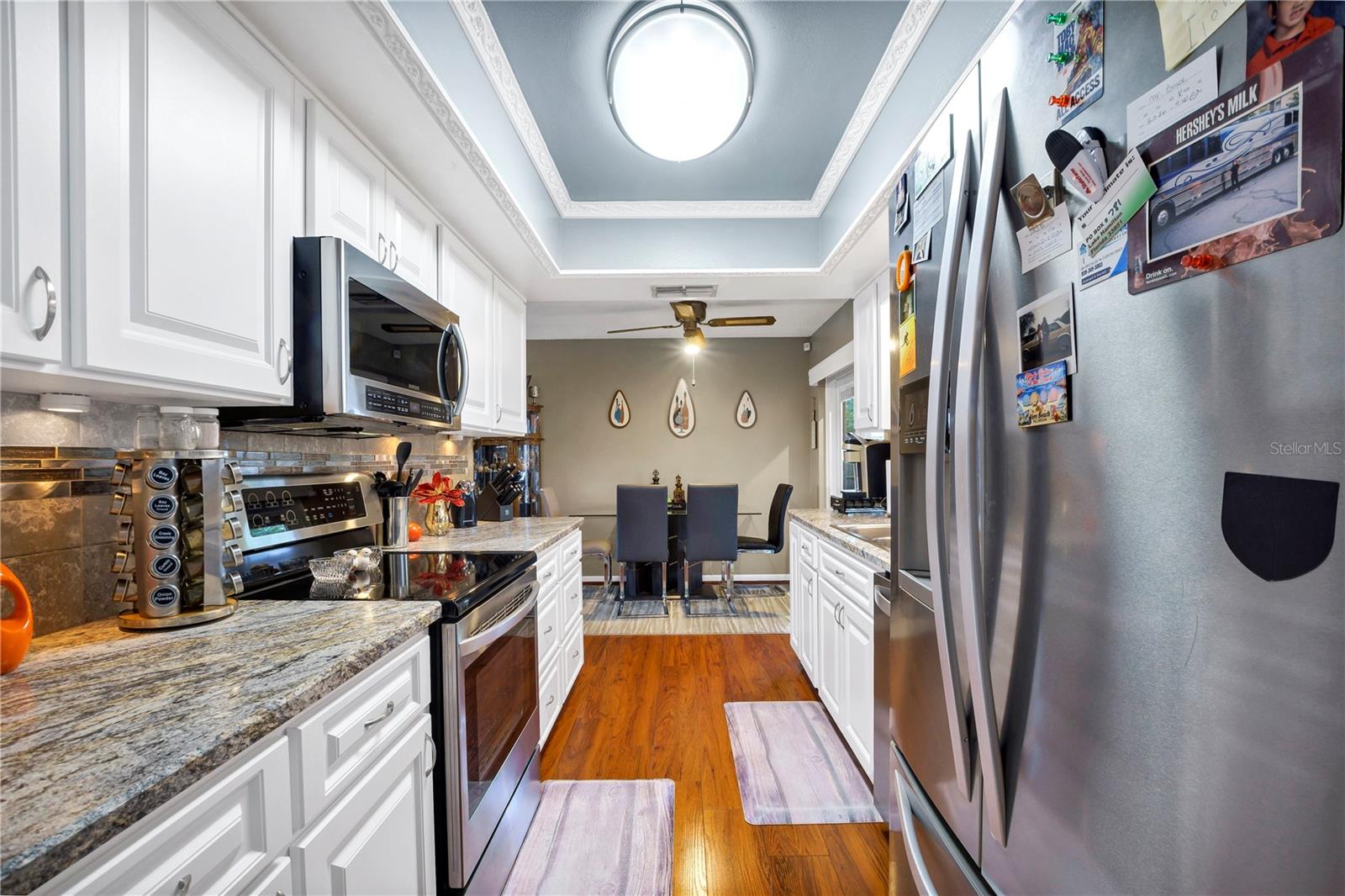 Listing photo id 8 for 603 Sidney Circle