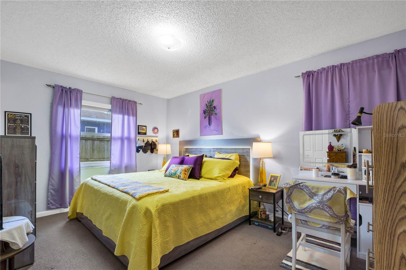 Listing photo id 12 for 603 Sidney Circle