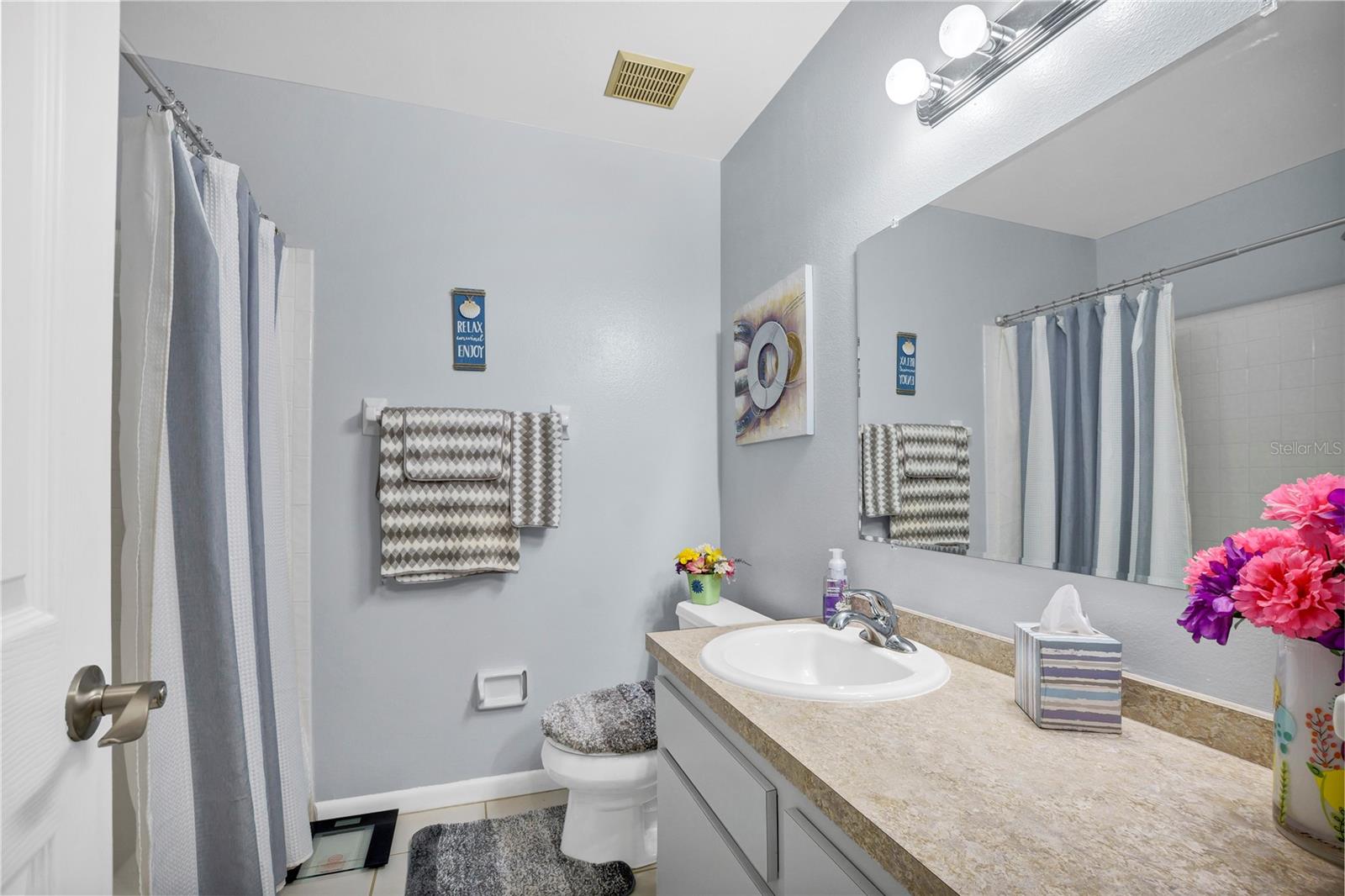 Listing photo id 19 for 603 Sidney Circle