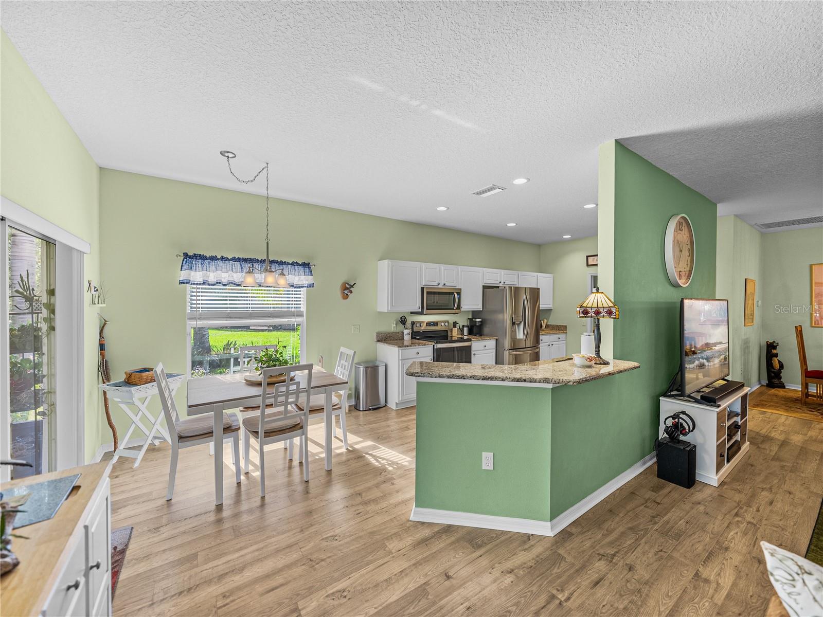 Image 24 of 100 For 4184 Aberdeen Lane