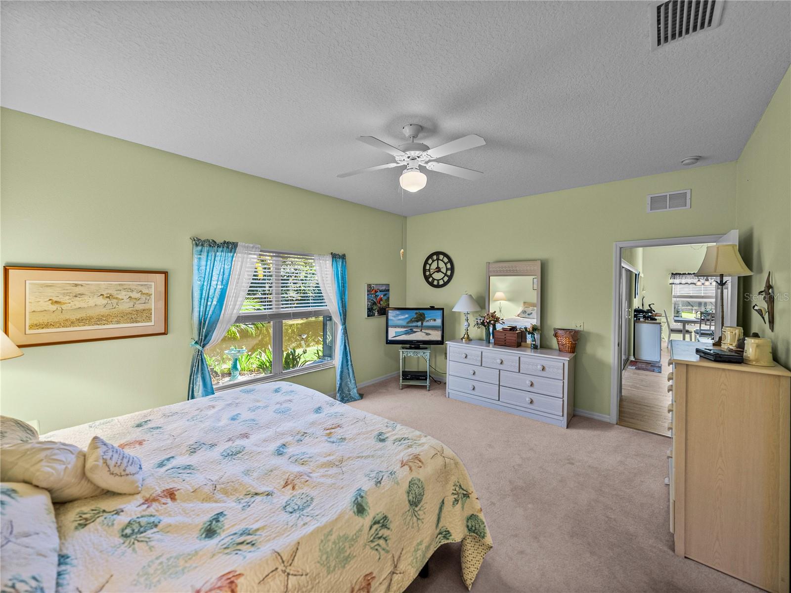 Image 41 of 100 For 4184 Aberdeen Lane