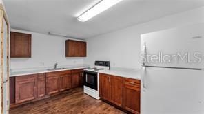 Image 2 of 8 For 809 Canal Street