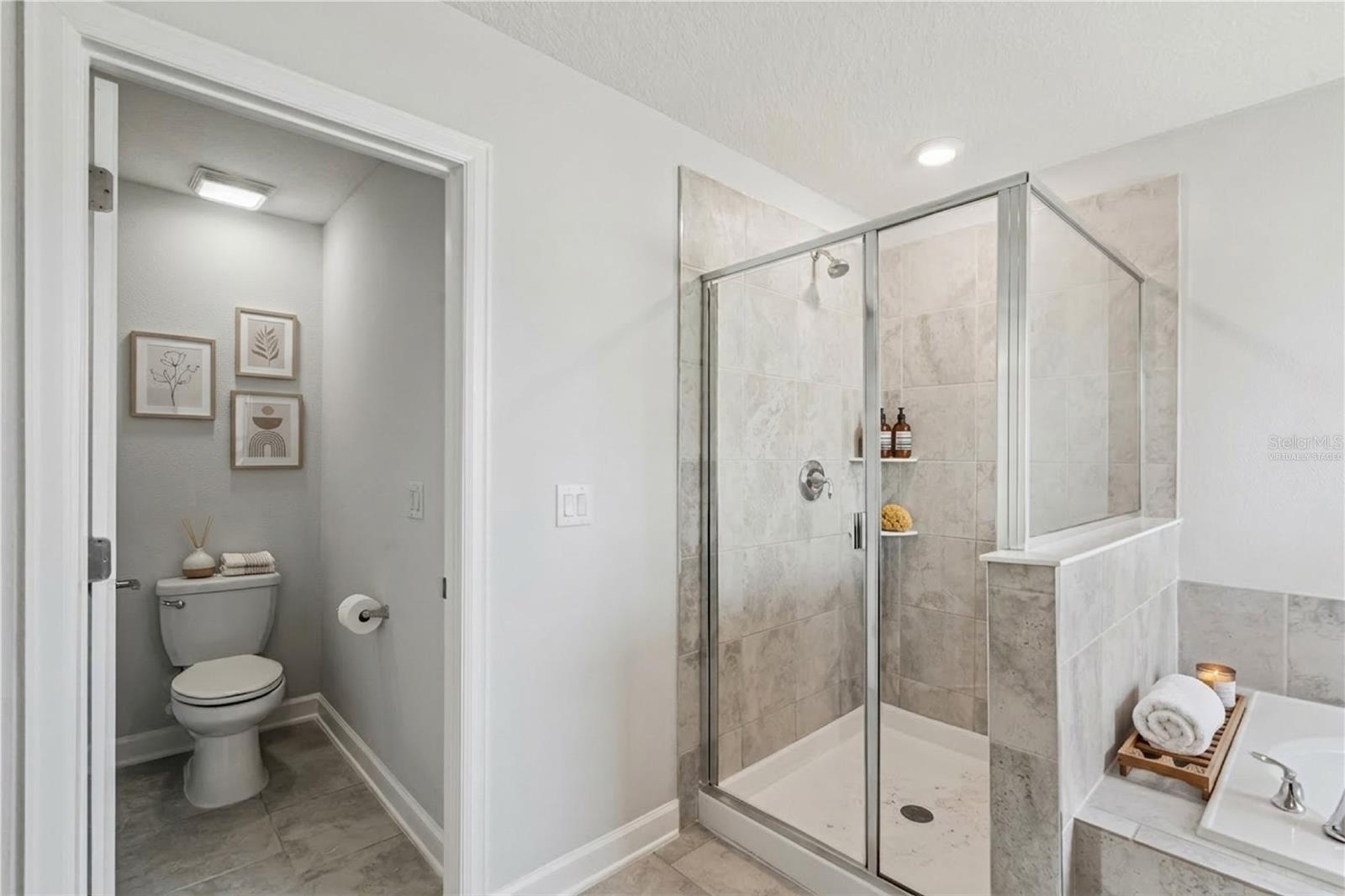 Image 23 of 45 For 4360 Seven Canyons Drive