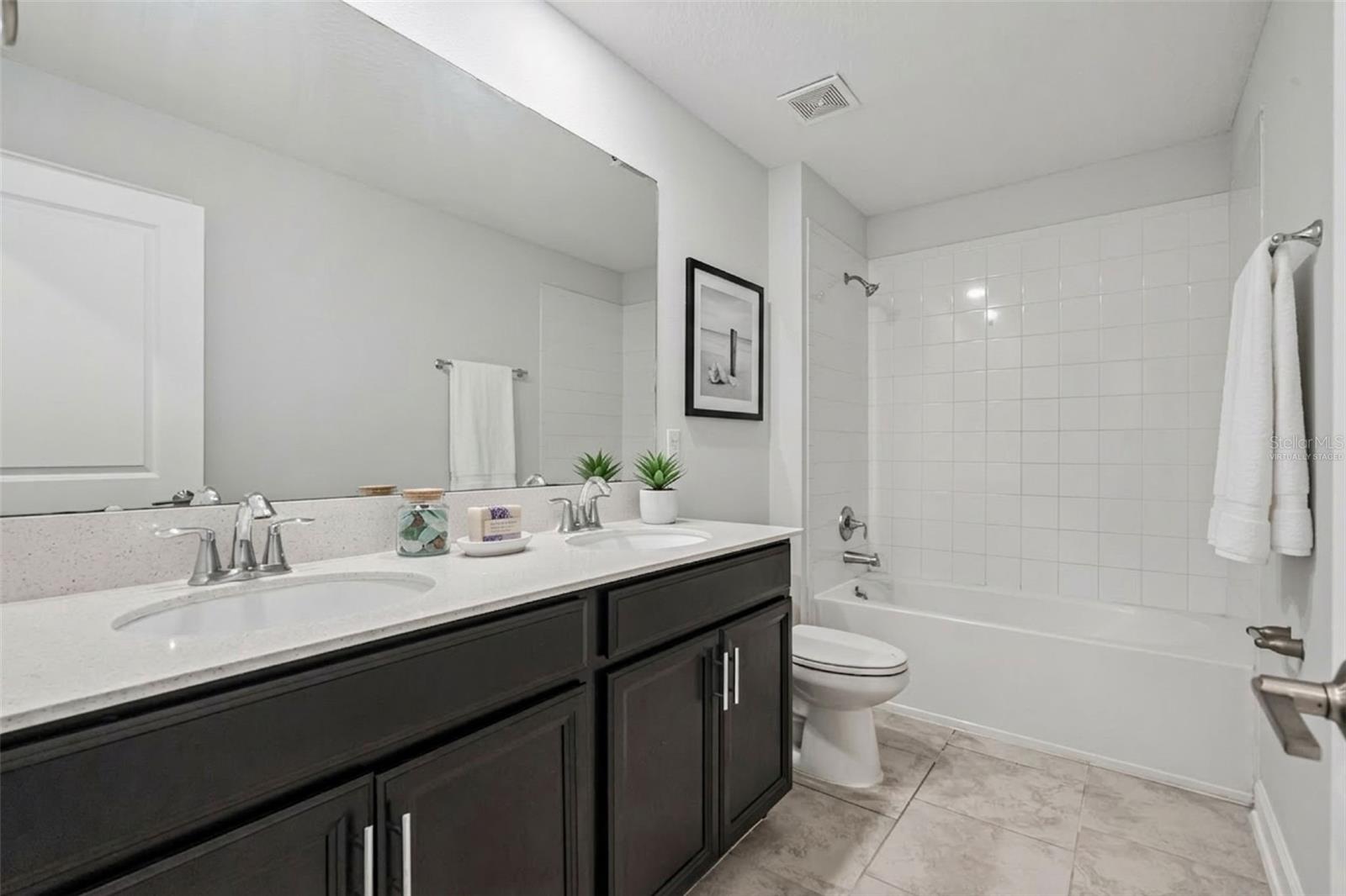 Image 25 of 45 For 4360 Seven Canyons Drive