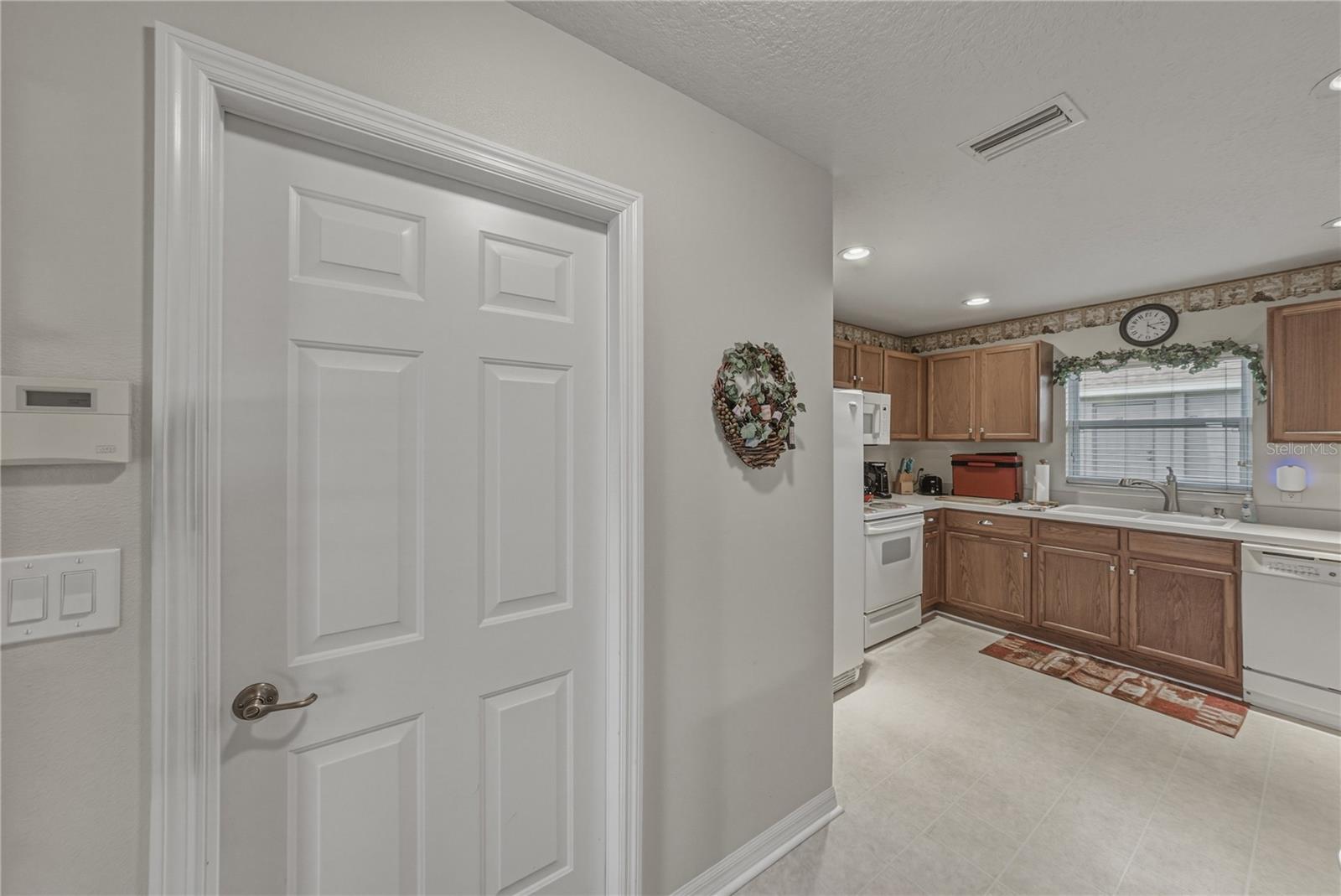 Image 9 of 100 For 4201 Berwick Drive