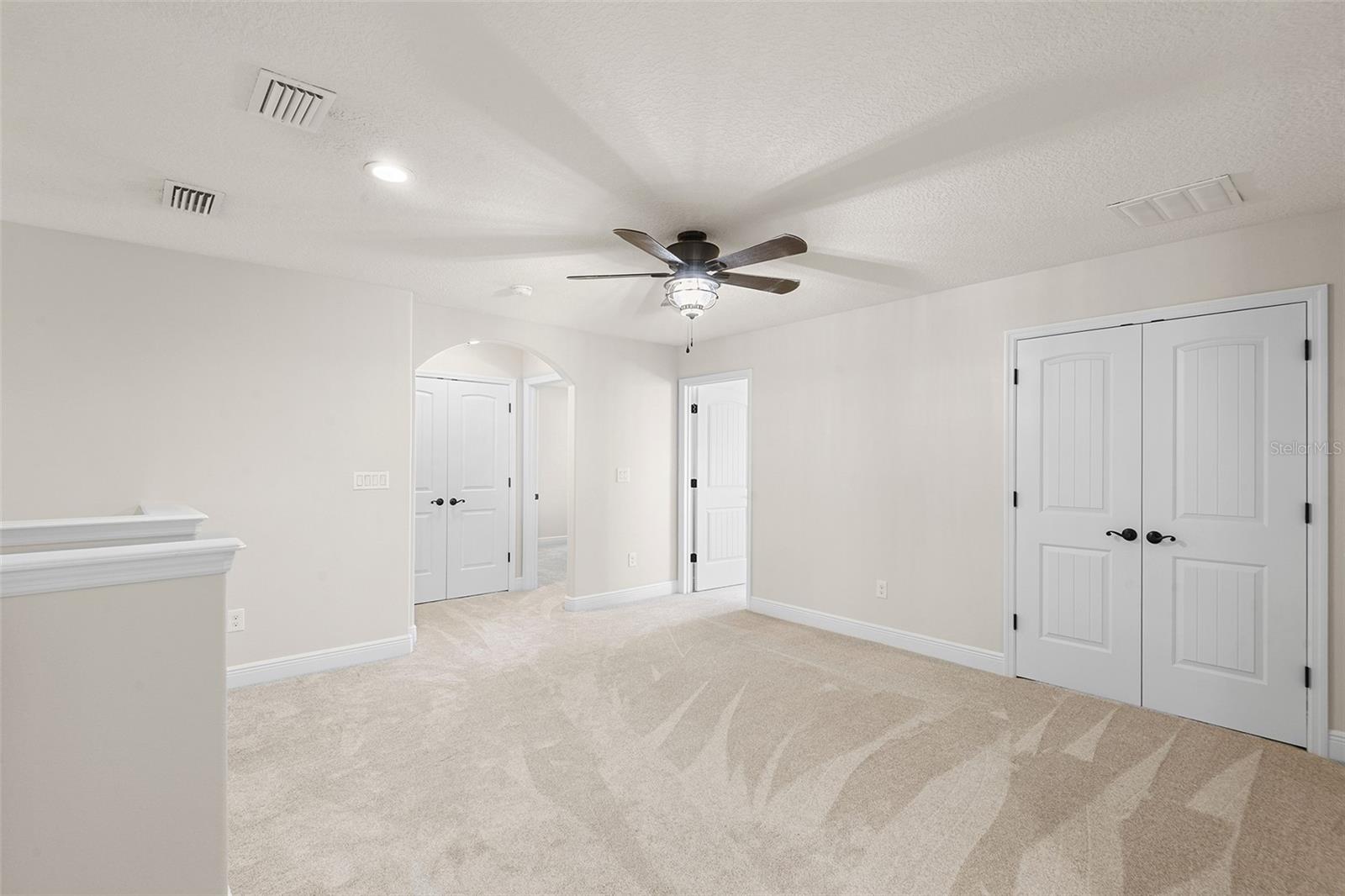 Image 15 of 26 For 189 Magneta Loop