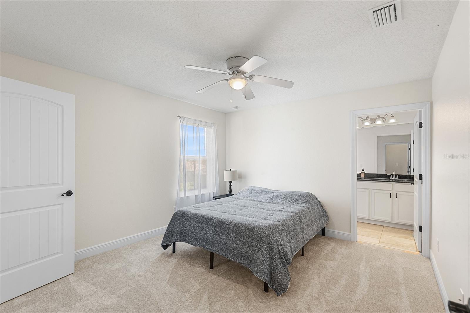 Image 19 of 26 For 189 Magneta Loop