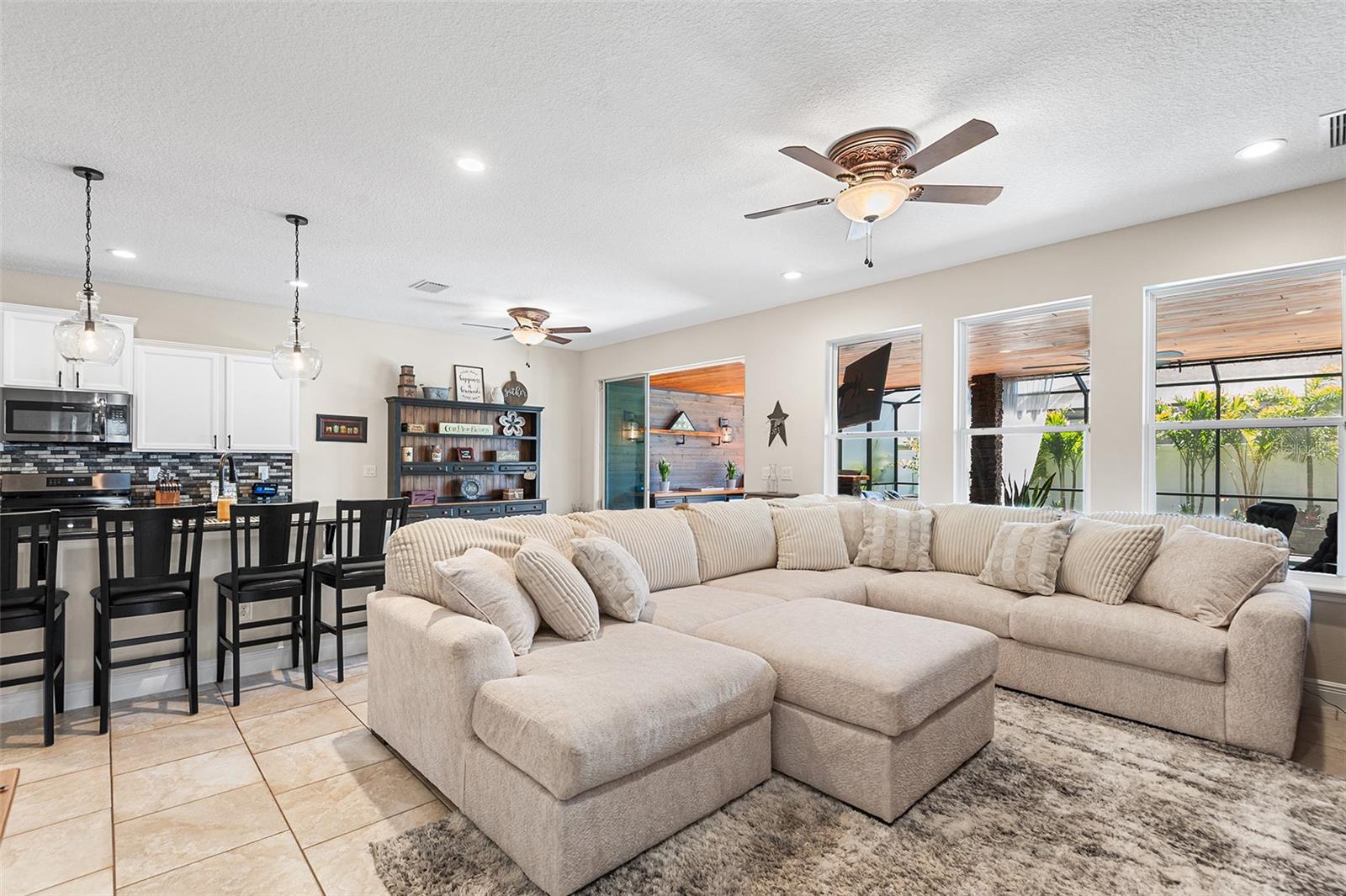 Image 8 of 26 For 189 Magneta Loop