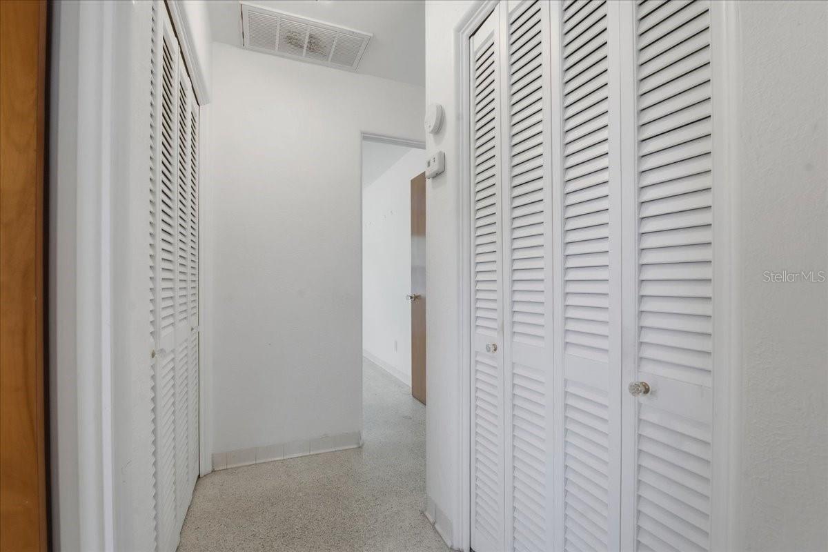 Image 18 of 40 For 3712 Adell Rd