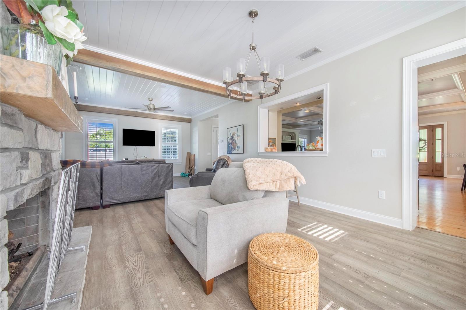 Image 23 of 100 For 6631 Lake Hatchineha Road