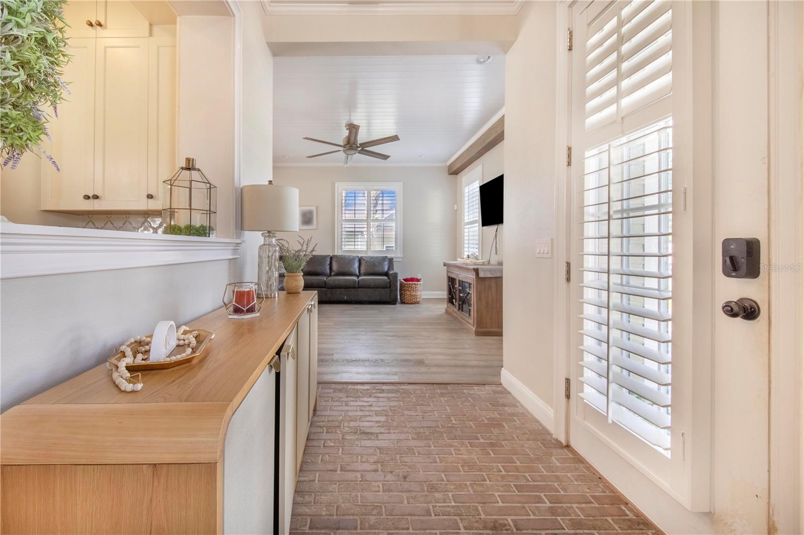 Image 27 of 100 For 6631 Lake Hatchineha Road