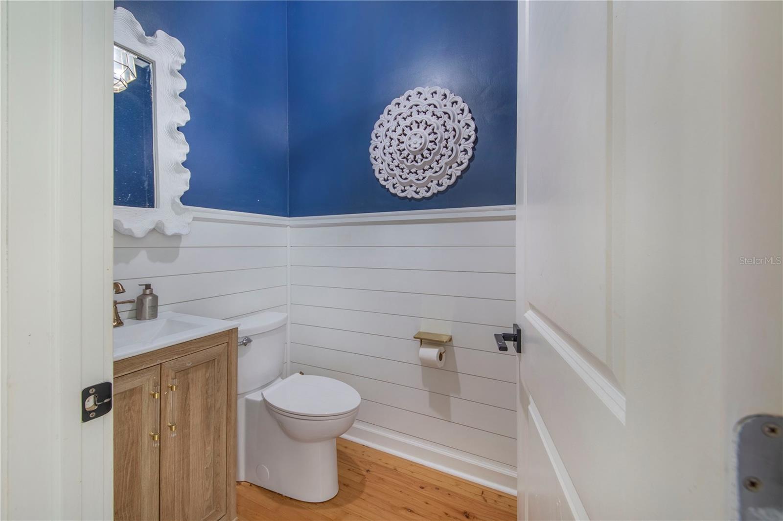 Image 28 of 100 For 6631 Lake Hatchineha Road