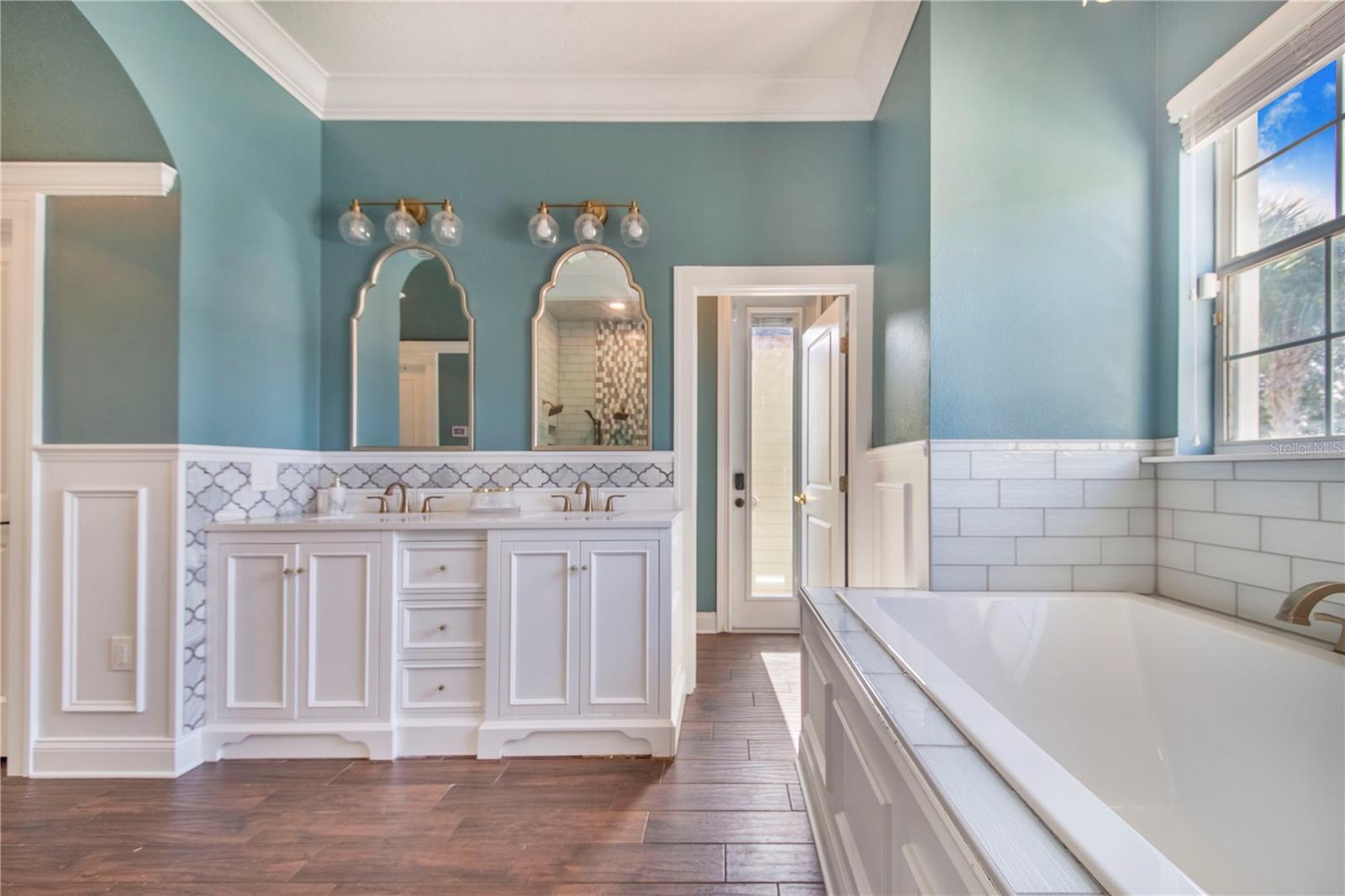 Image 35 of 100 For 6631 Lake Hatchineha Road