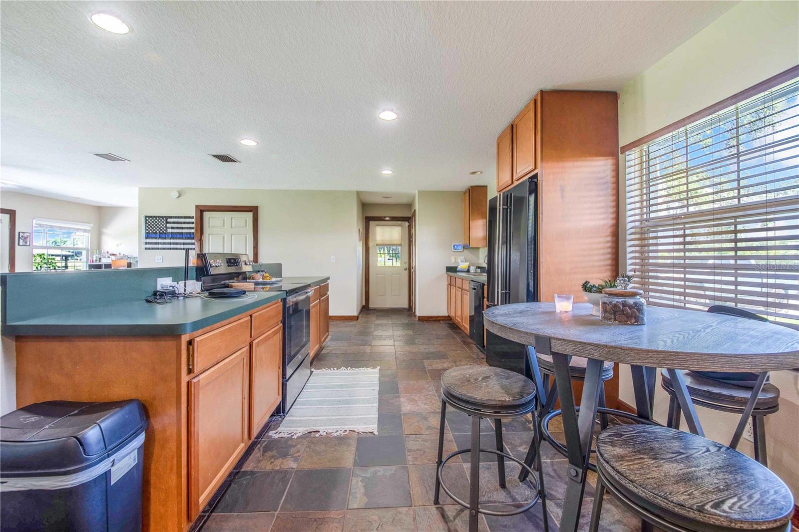 Image 82 of 100 For 6631 Lake Hatchineha Road