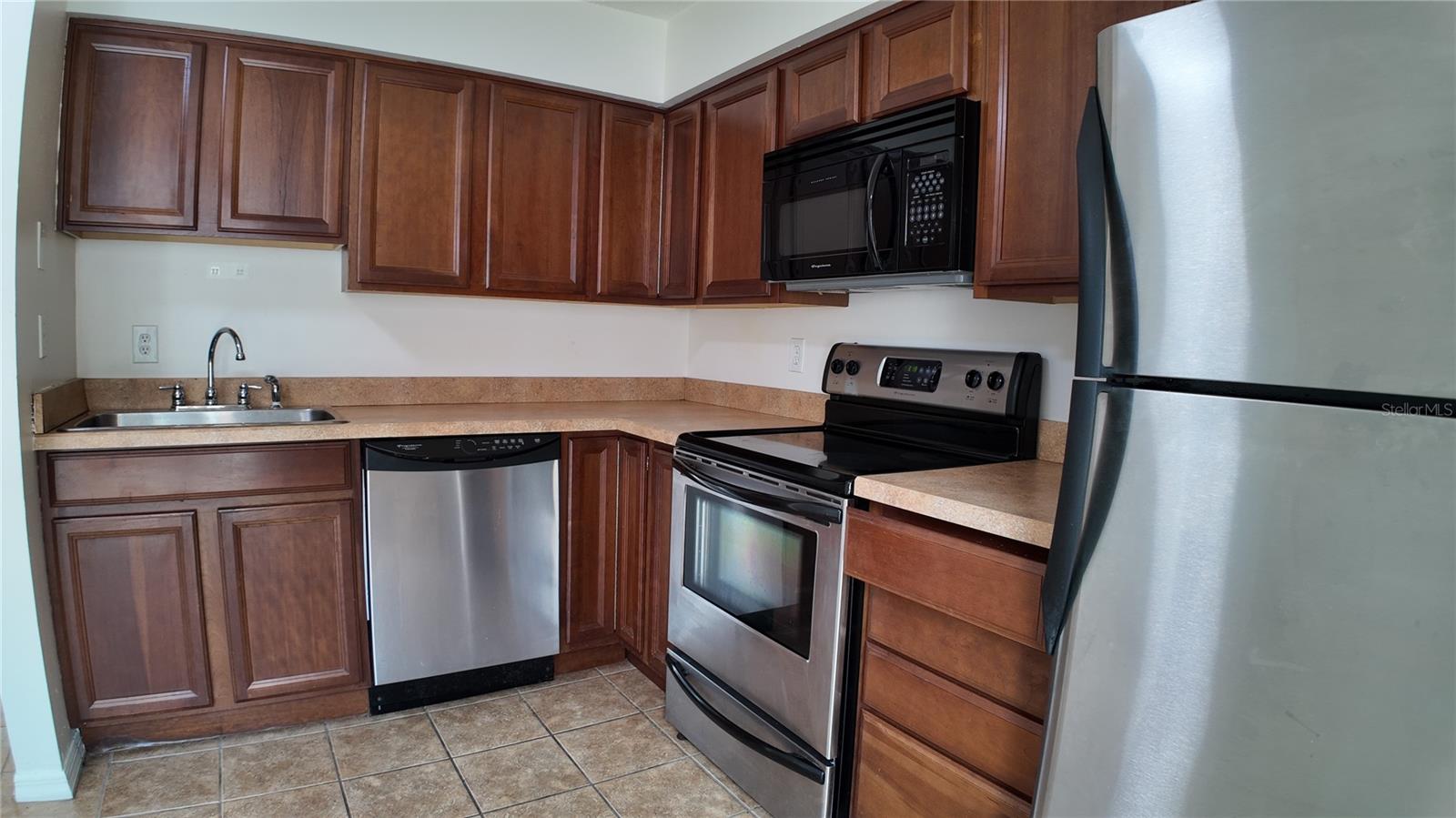 Image 2 of 10 For 5850 Cypress Gardens Boulevard 302