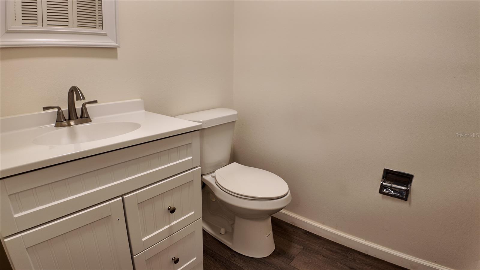 Image 9 of 10 For 5850 Cypress Gardens Boulevard 302