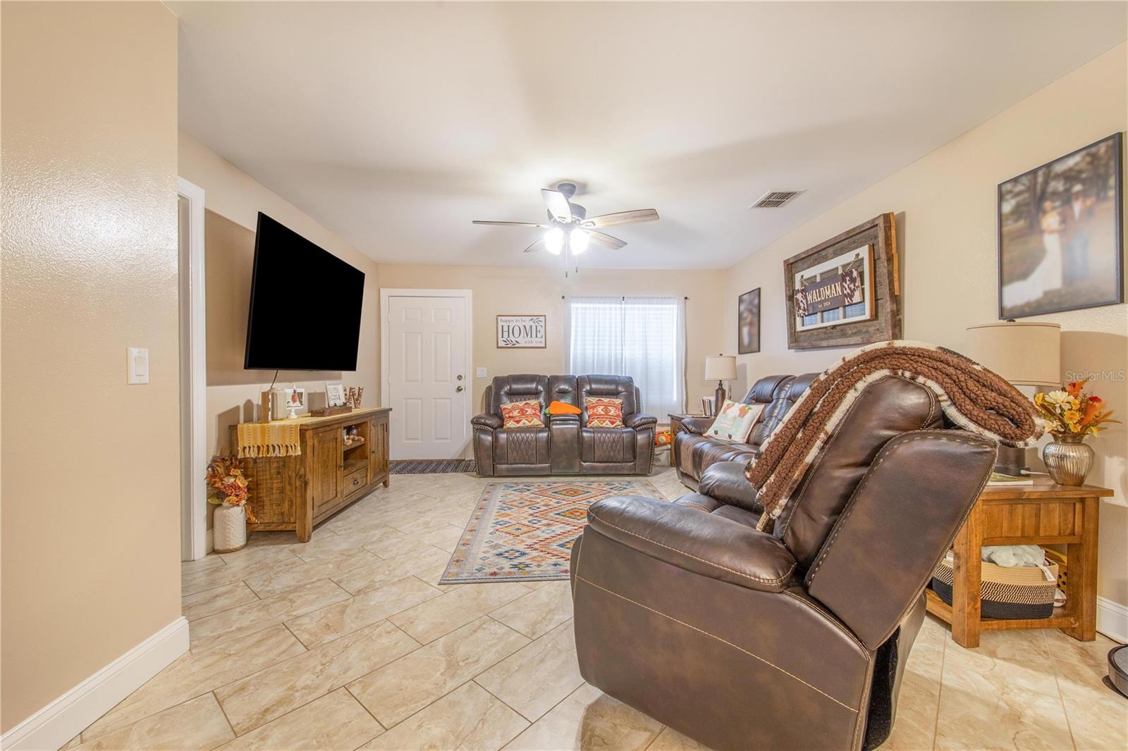 Image 19 of 37 For 2569 Cedarwood Drive