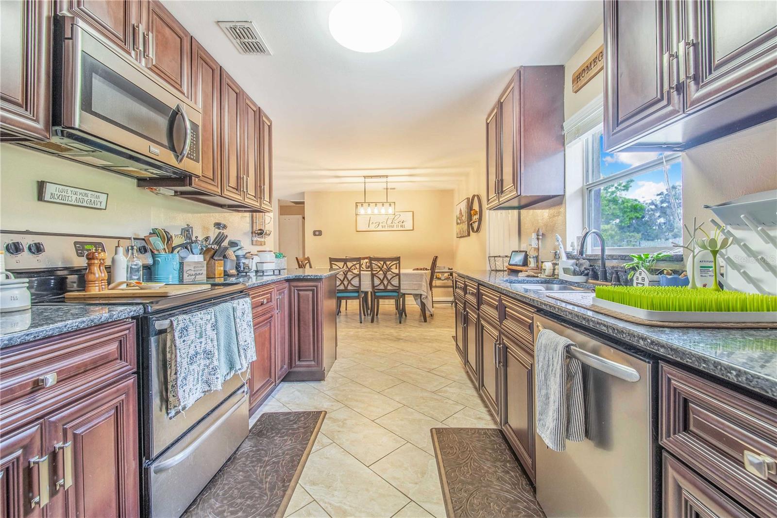 Image 21 of 37 For 2569 Cedarwood Drive