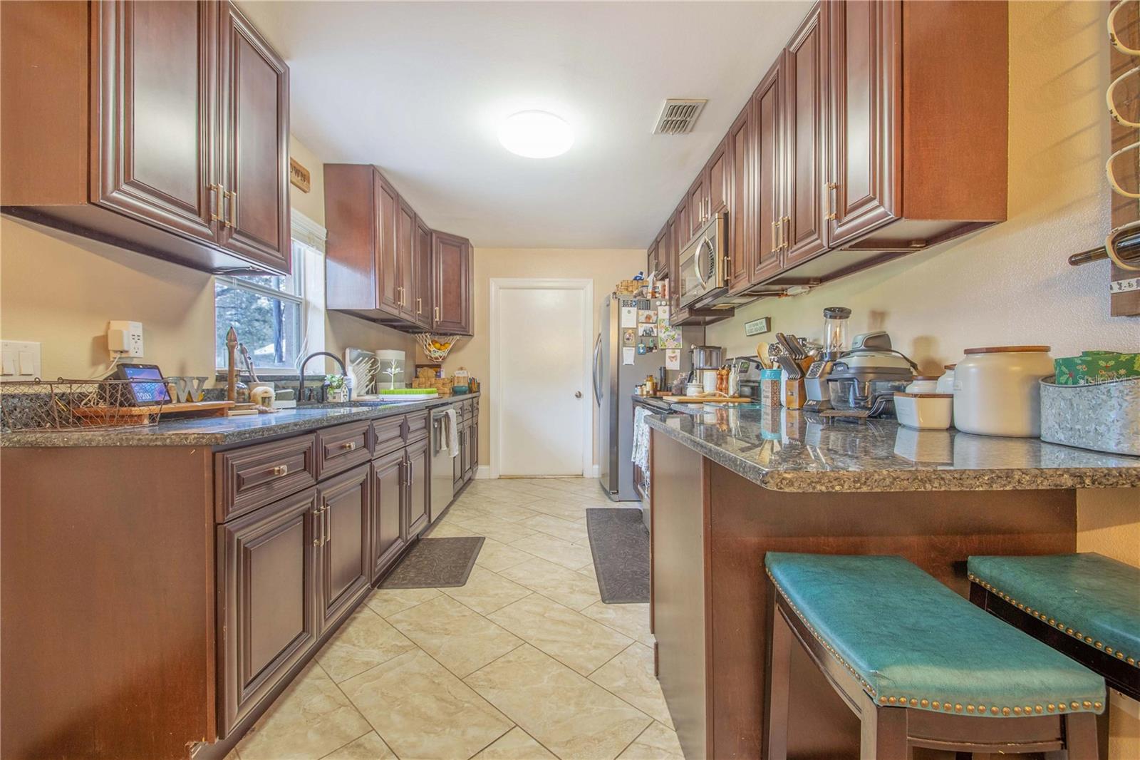 Image 23 of 37 For 2569 Cedarwood Drive