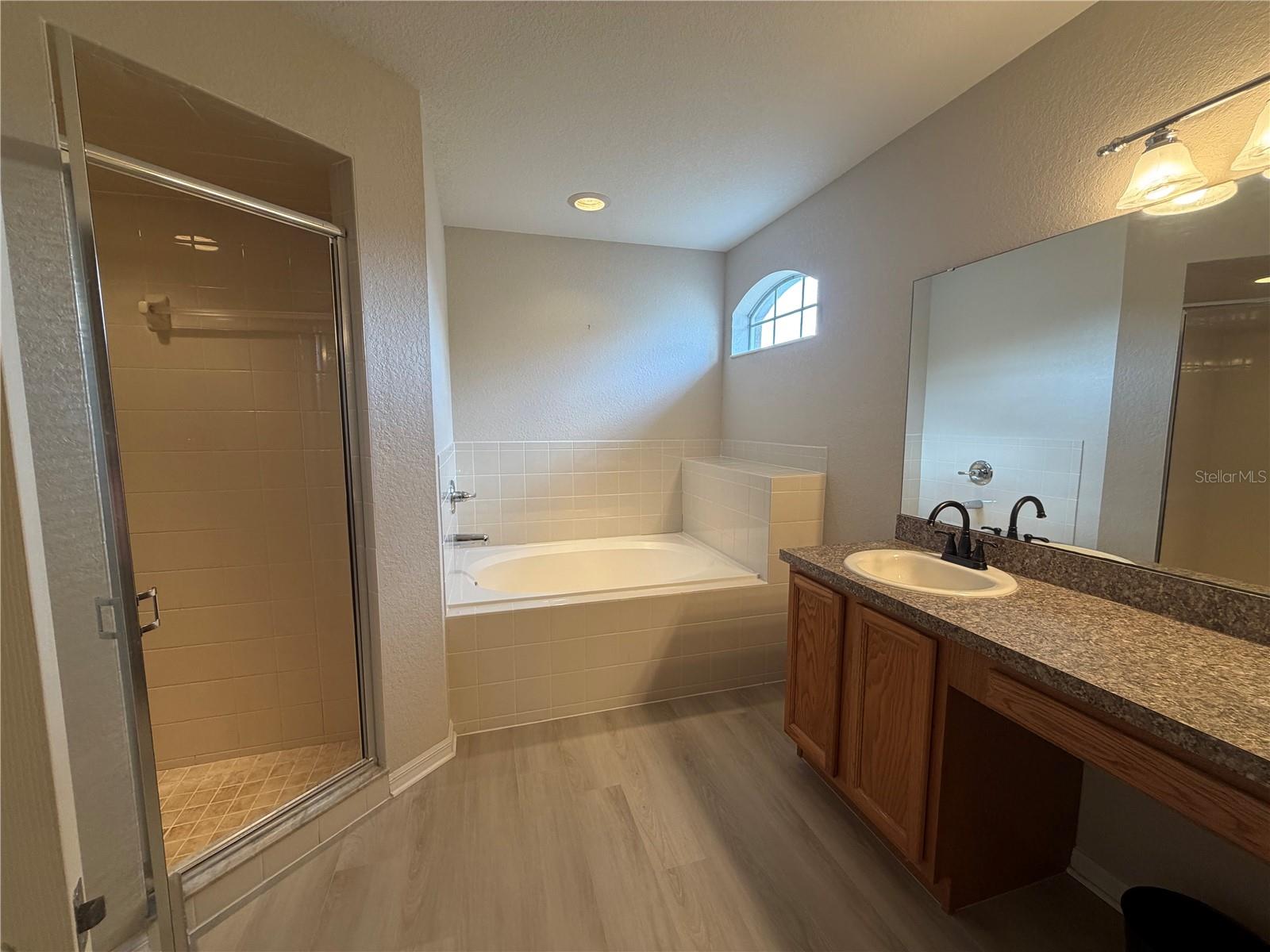 Image 17 of 35 For 1336 Merrimack Place