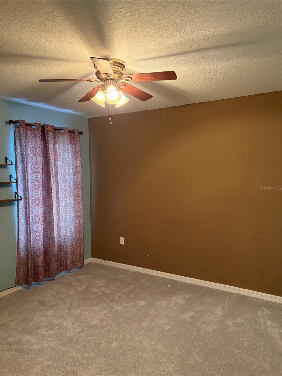 Image 23 of 35 For 1336 Merrimack Place