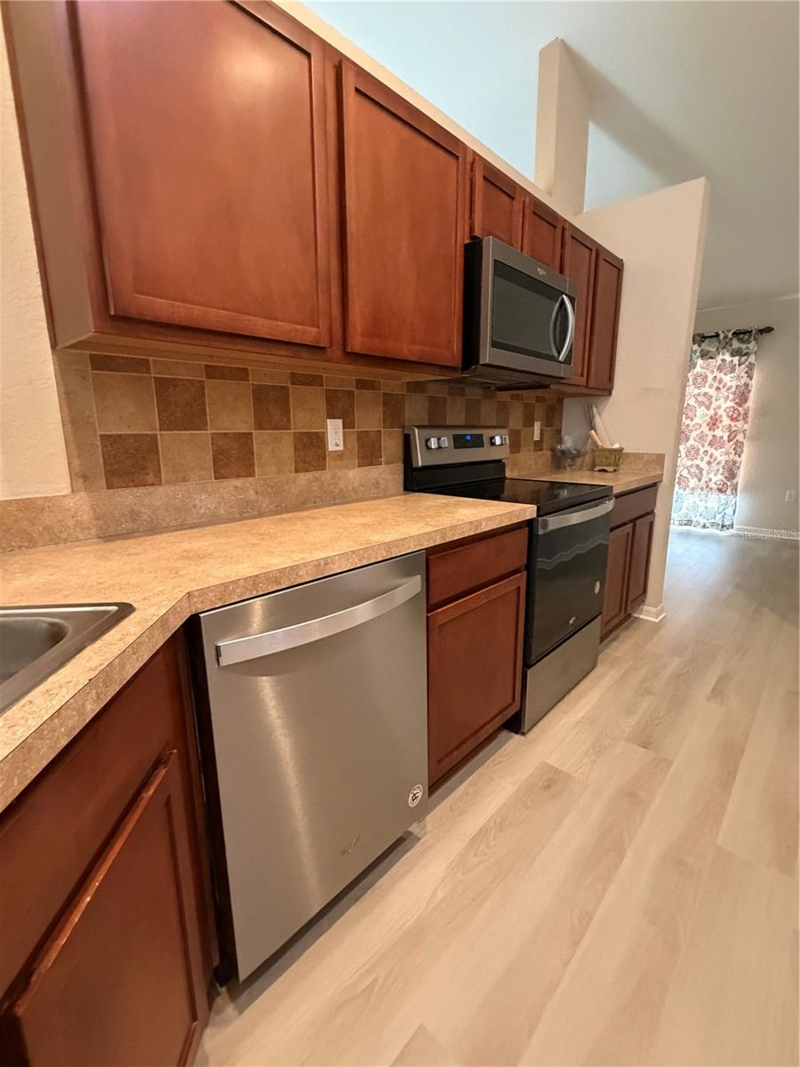 Image 9 of 35 For 1336 Merrimack Place