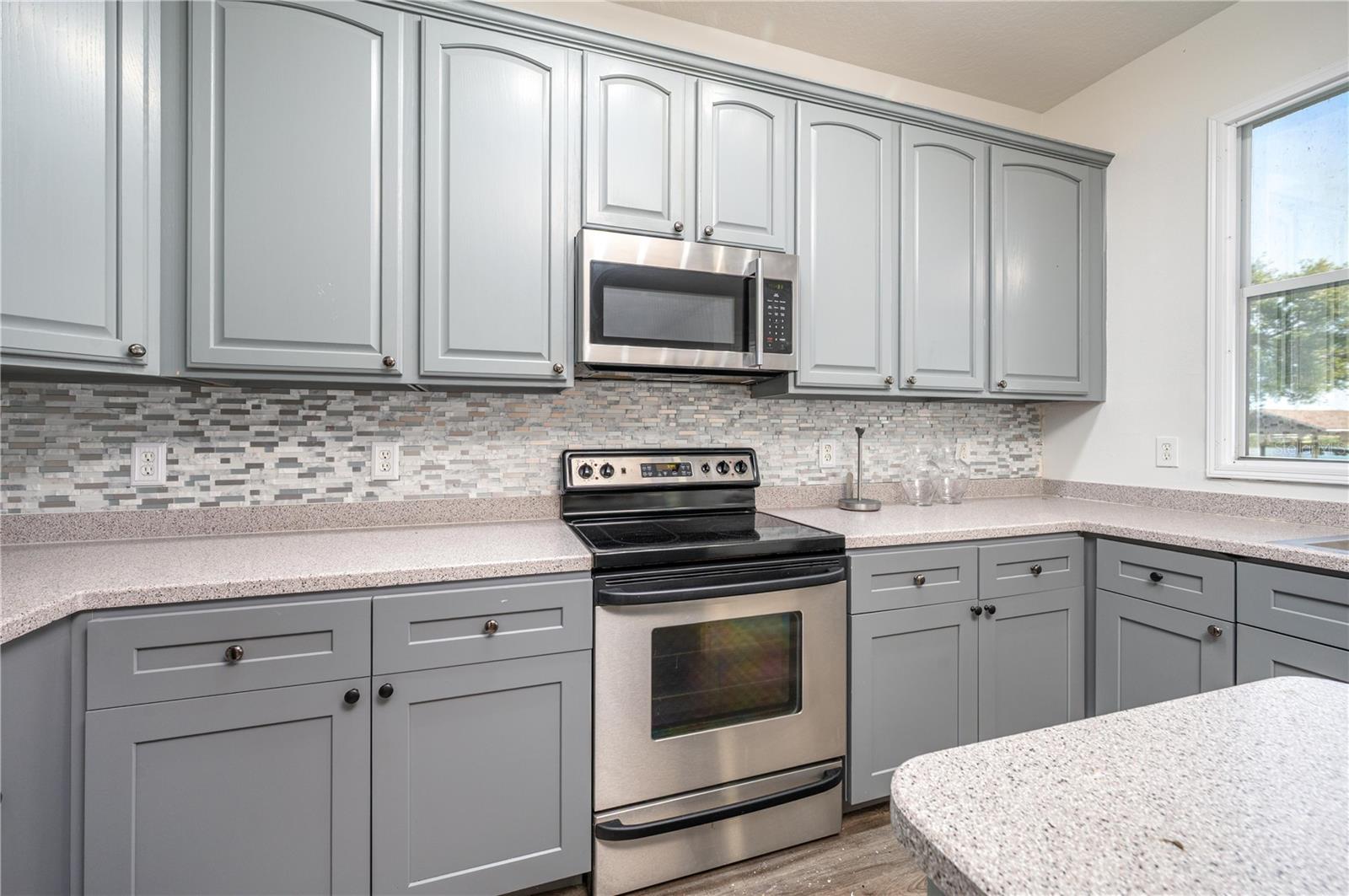 Image 10 of 38 For 1968 Fruitridge Street