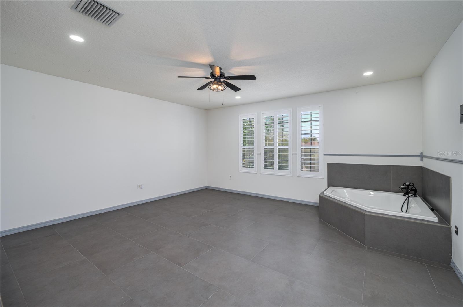 Image 15 of 38 For 1968 Fruitridge Street