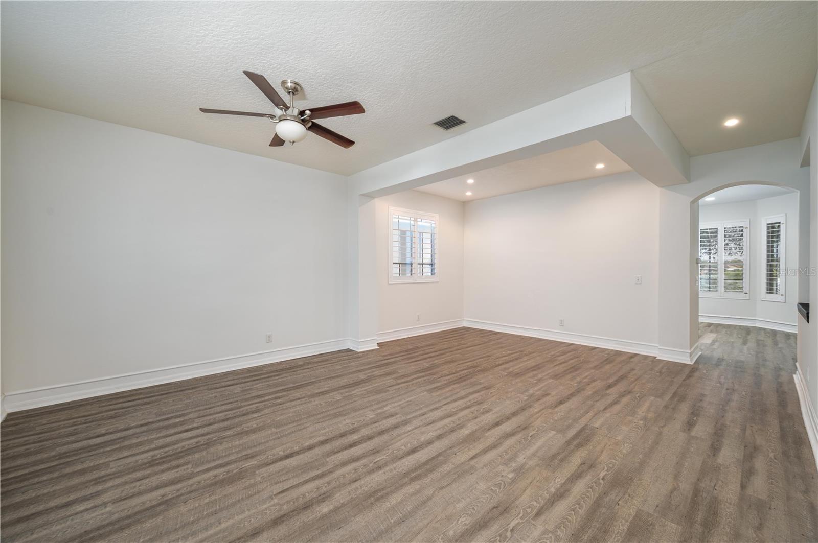 Image 4 of 38 For 1968 Fruitridge Street