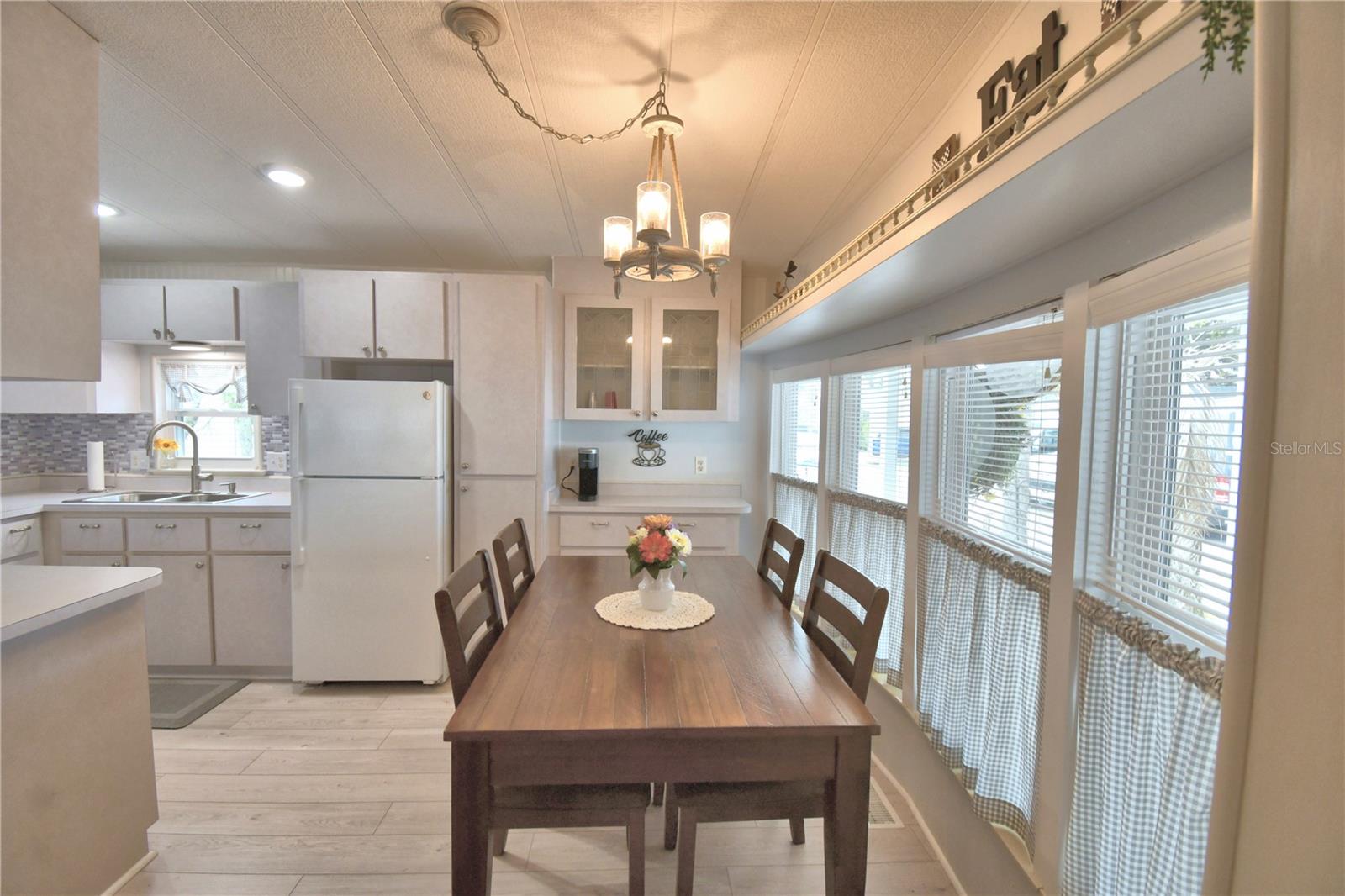 Image 21 of 59 For 9000 Us Highway 192  38