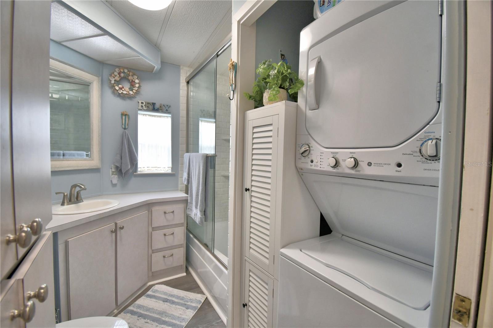 Image 30 of 59 For 9000 Us Highway 192  38