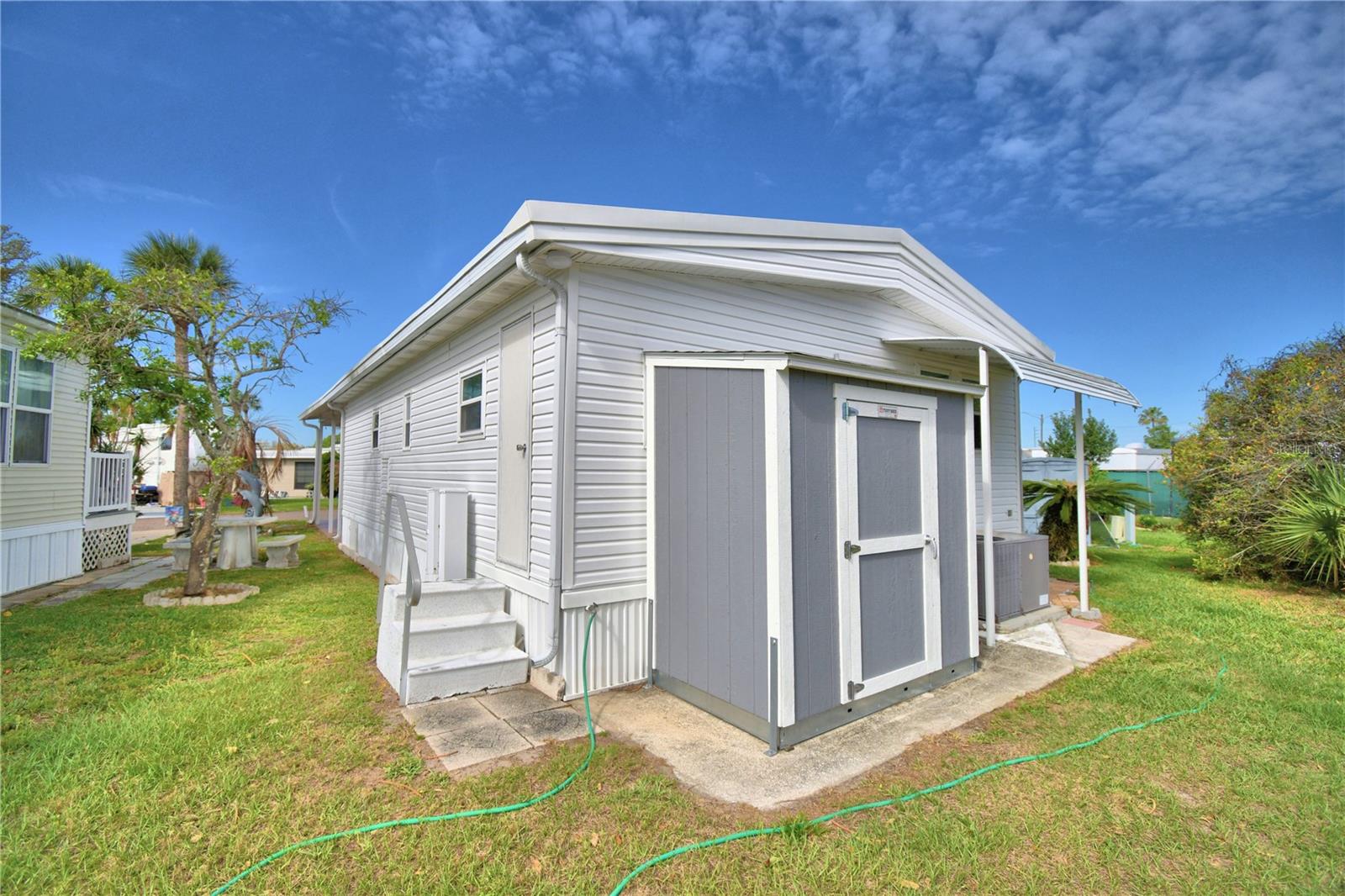 Image 39 of 59 For 9000 Us Highway 192  38