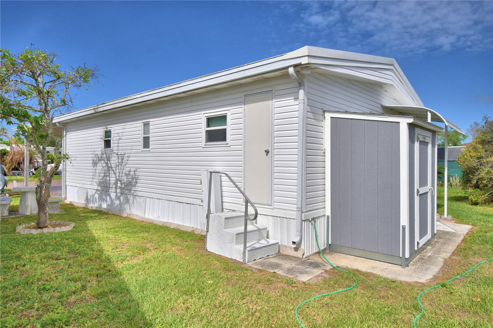 Image 43 of 59 For 9000 Us Highway 192  38