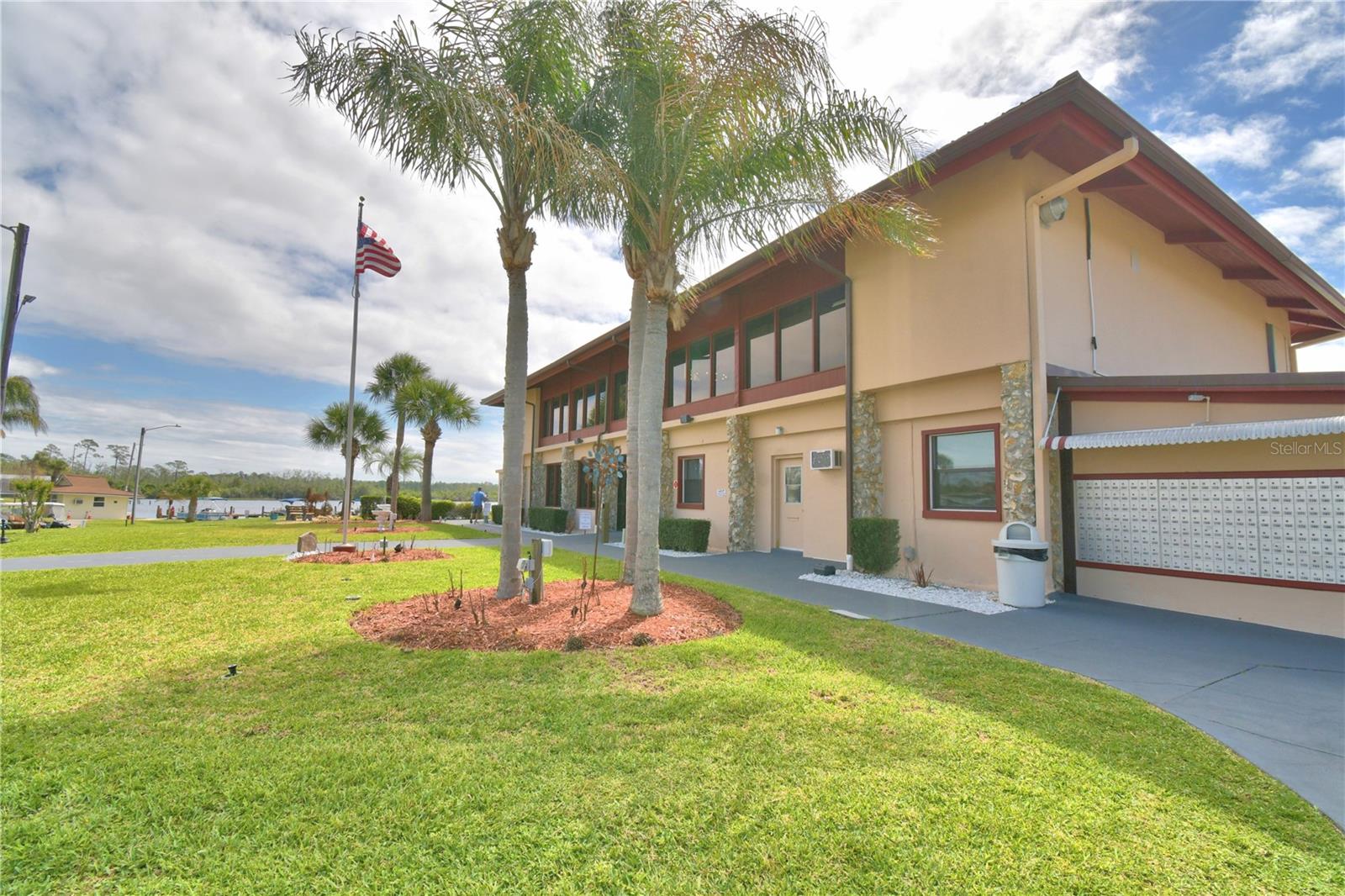 Image 47 of 59 For 9000 Us Highway 192  38