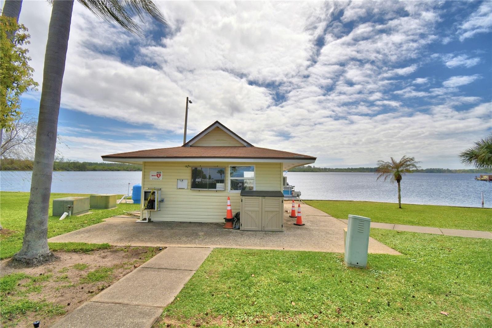 Image 50 of 59 For 9000 Us Highway 192  38