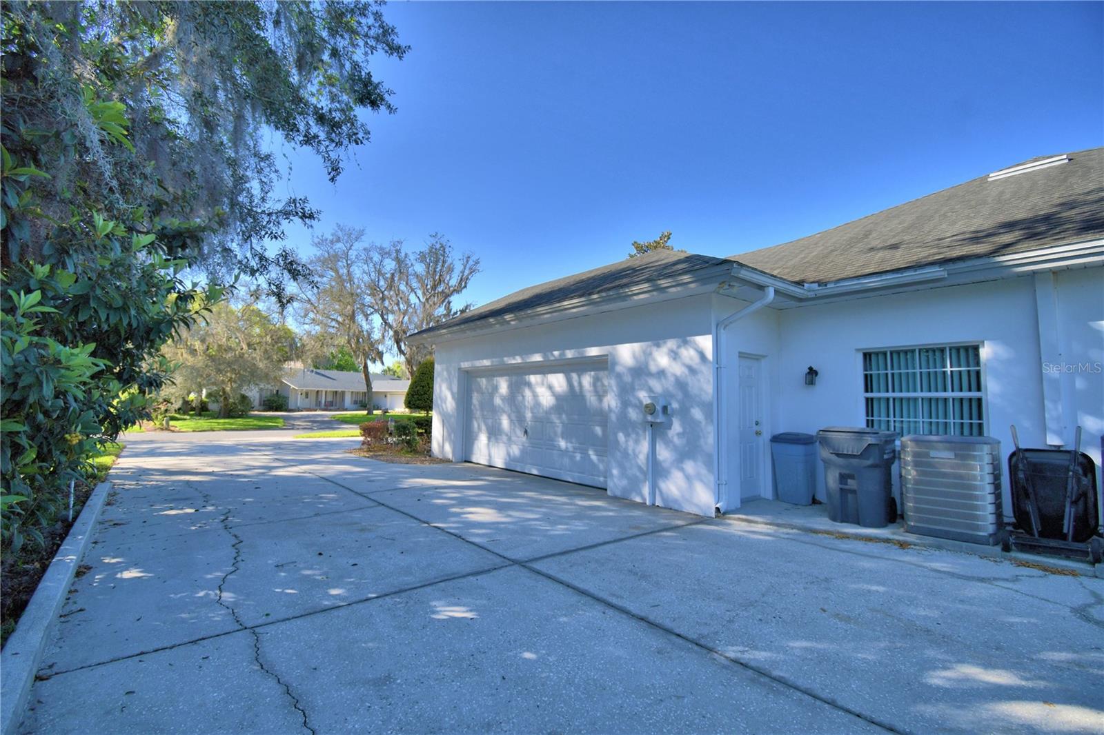 Image 4 of 96 For 104 Fairway Drive