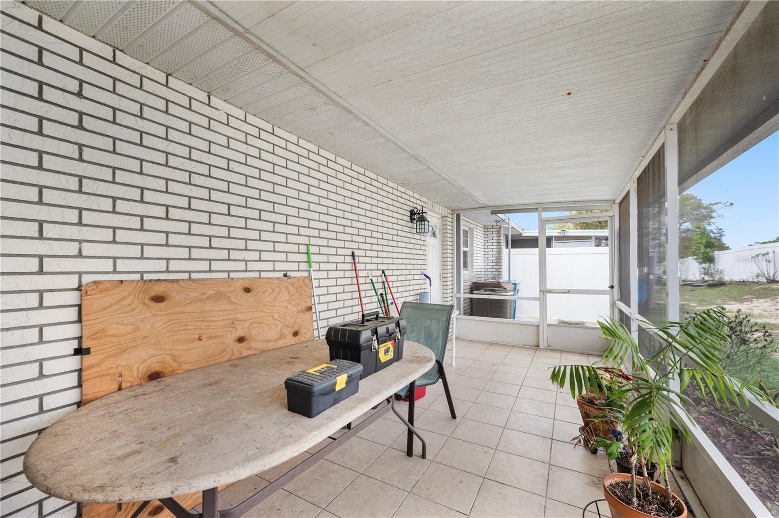 Image 23 of 24 For 1435 Thousand Roses Drive N